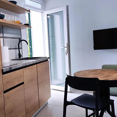 Slavica Apartment Lopar