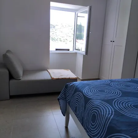 Slavica Apartment Lopar